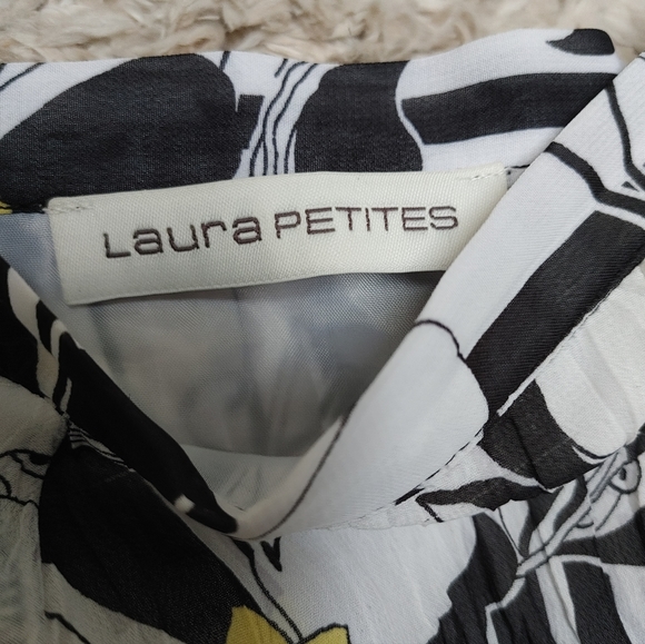 Flirty Floral Skirt - Picture 8 of 8